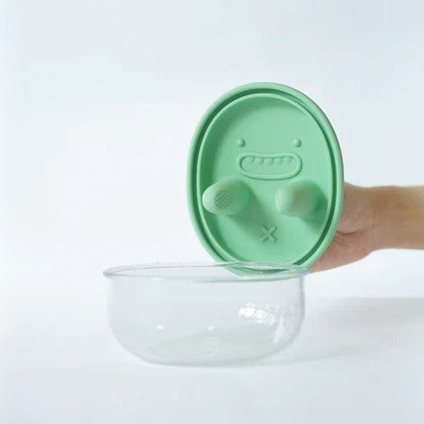No-Mess Snack Box -up