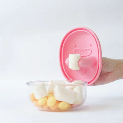 No-Mess Snack Box -up