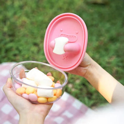 No-Mess Snack Box -up